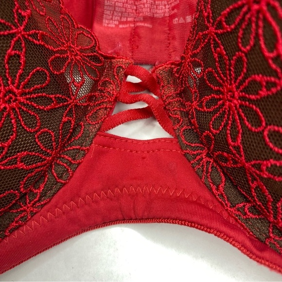 Vassarette Daisy Lace Overlay Bra Lined Underwire 38DD Red Sexy Lingerie Padded - Picture 4 of 6